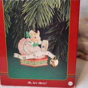 1995 Carlton Cards Mouse Ornament